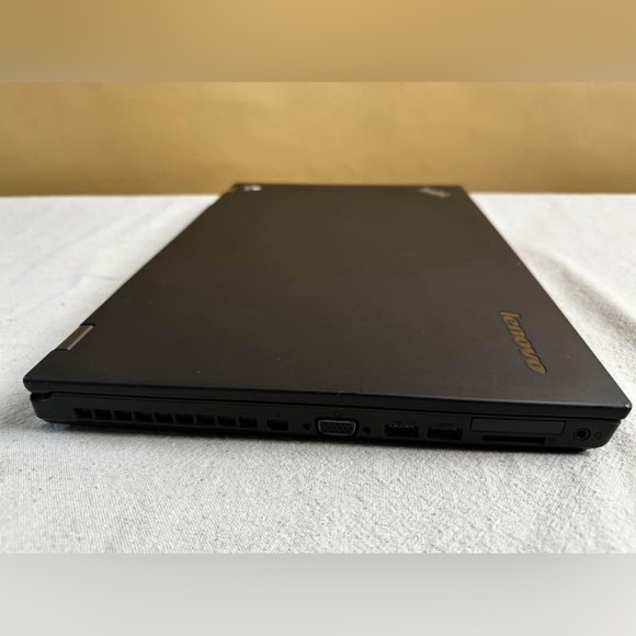 Lenovo Thinkpad High Power Laptop - Gaming, Autocad, Etc. - Picture 4 of 5